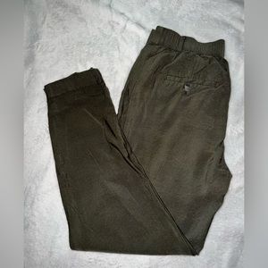 LOFT Olive Green Chino/Cropped Dress Pants